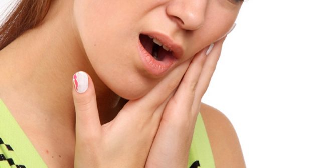 Penyebab Gusi Berdarah Secara Tiba – Tiba Atau Saat Sikat Gigi