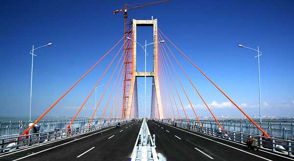 Tarif-Tol-Suramadu-Turun-50-Persen