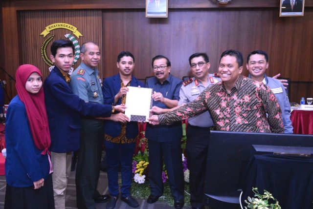Soekarwo Cangkrukan Forkopimda