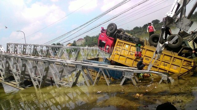 Jembatan Widang Ambruk