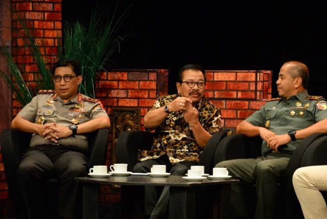 Soekarwo hari Buruh
