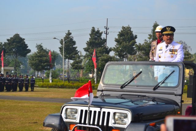 Gubernur Soekarwo di HUT Bhayangkara