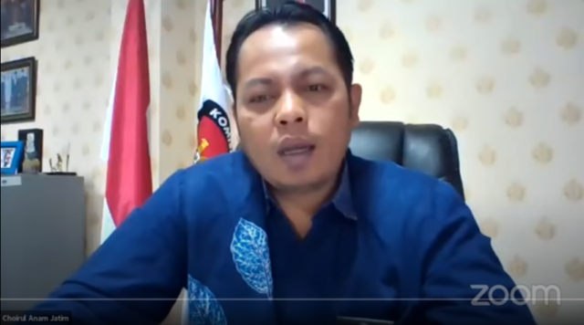 Ketua KPU Jatim zoom