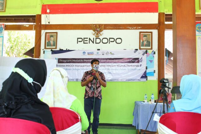 Perbanas - Rumah Bisnis Cerme oleh Mahasiswa UHW Perbanas