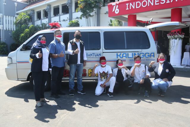 Wali Kota Eri - Bantuan Ambulans